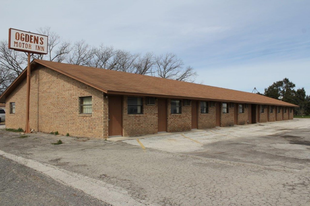 Ogden Motel in Sabinal Texas for Sale Boerne Real Estate For Sale