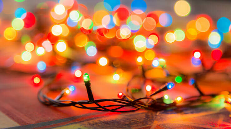 LED-Christmas-Holiday-light-savings  